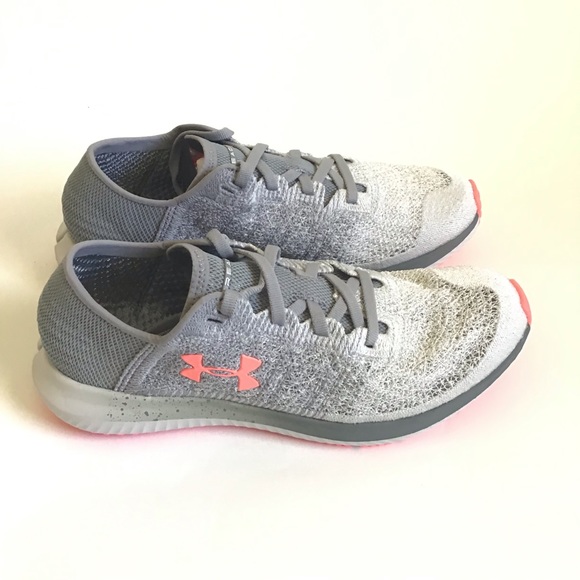 Under Armour W threadbourne blur running shoe - Picture 2 of 7